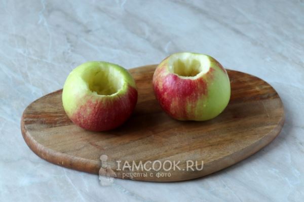 Яблоки, запеченные в фольге в духовке