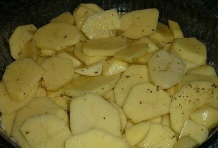 Картошка с куриными ножками под сыром в духовке