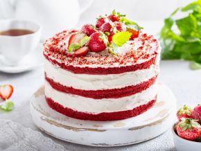 Торт «Красный бархат» с конфи